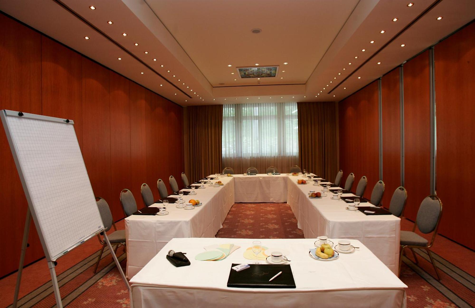 Wyndham Garden Donaueschingen Hotel Kültér fotó
